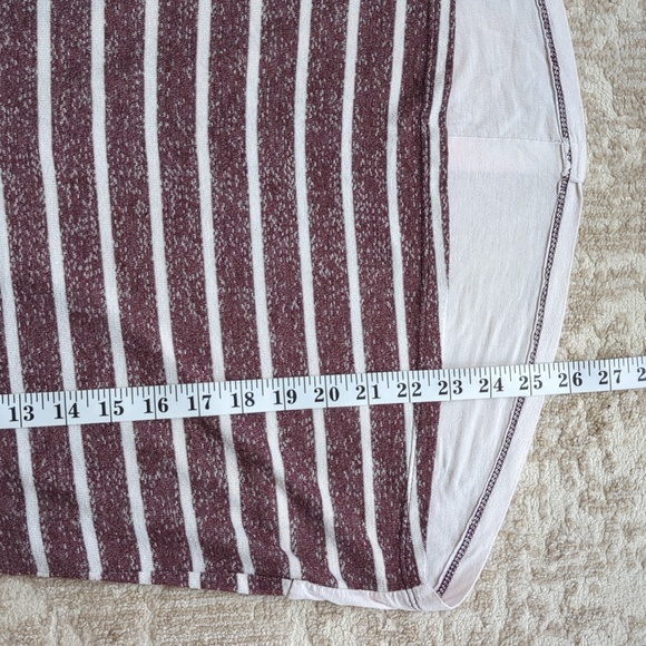 Pink Clover Striped Faux Button Back SS High Low Top L White Red Purple - Picture 15 of 15